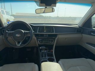 2016 Kia Optima LX - Interior Full Dashboard Image